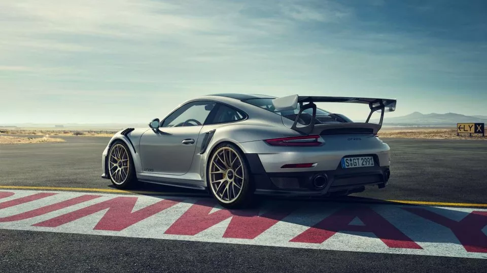 Porsche 911 GT2 RS