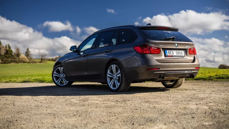 BMW 335i Touring (F31)