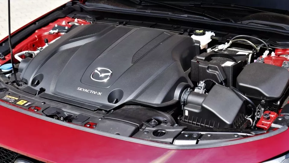 Mazda 3 e-Skyactiv X186