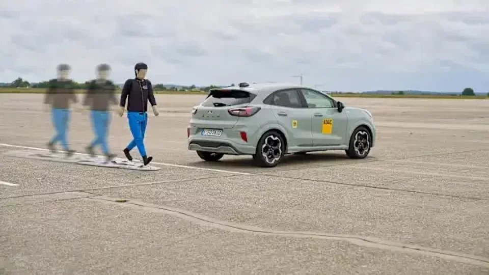 Asistenty pro vyparkování