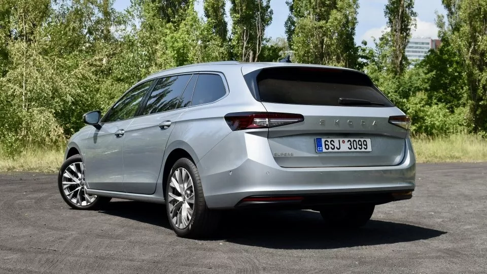 Škoda Superb Combi 2.0 TDI 110 kW