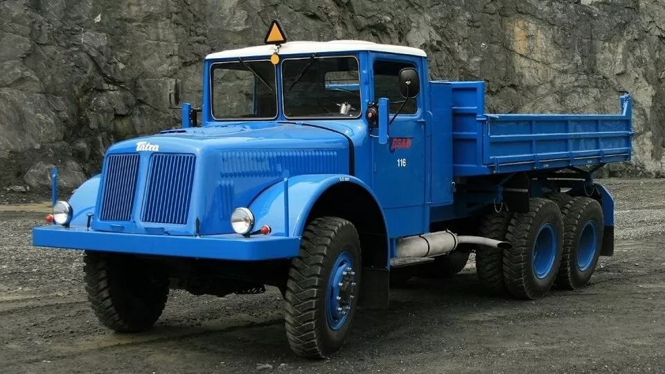 Tatra 111