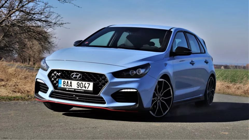 Peugeot 308 GTi vs. Hyundai i30 N