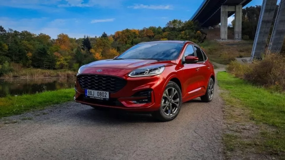 Test Ford Kuga 1.5 EcoBoost ST-Line X pohledem ženy: Z krabice rázem dravou šelmou