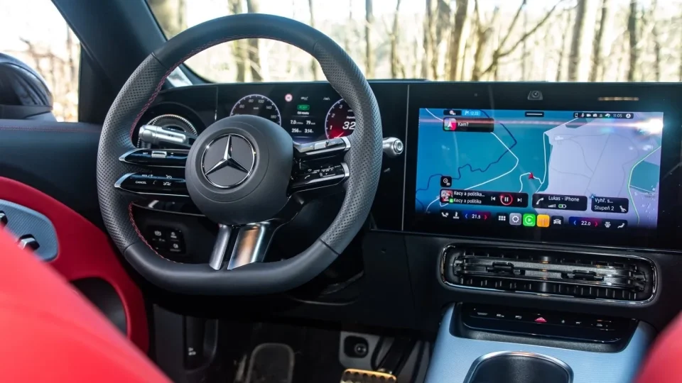 Test Mercedes-Benz CLA hybrid