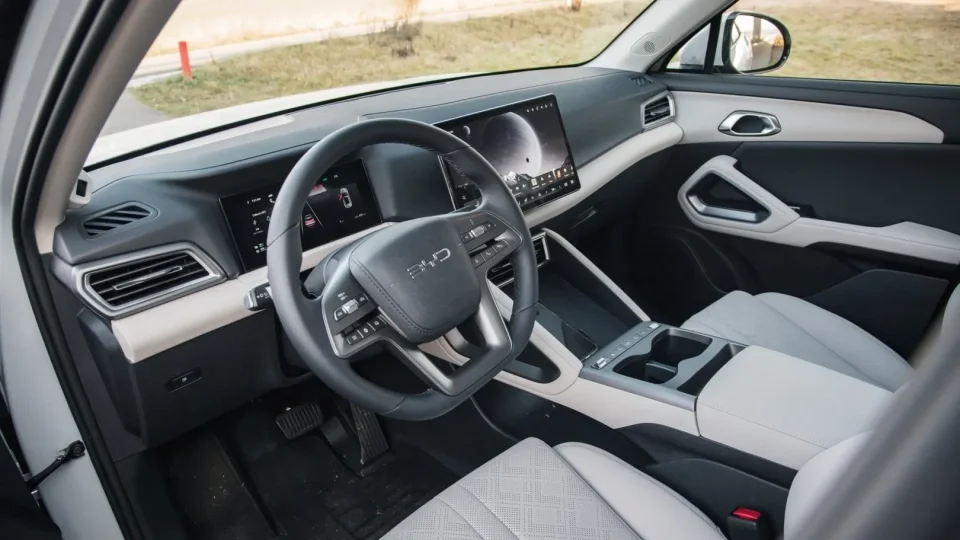 BYD Atto 2 DM-i