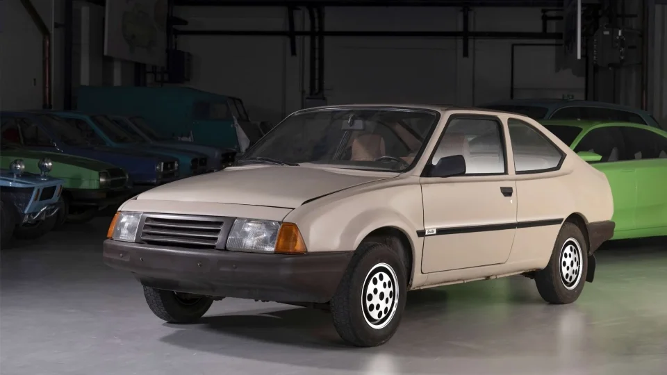 Škoda 748