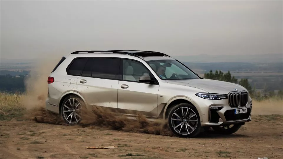 BMW X7