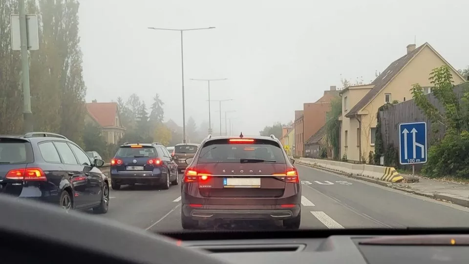 mlha, město, auto