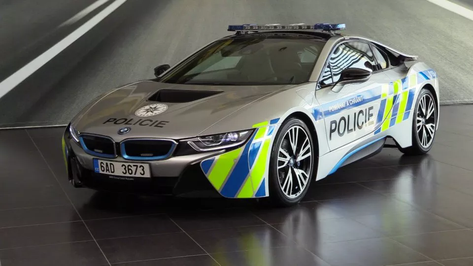 Policejní BMW i8