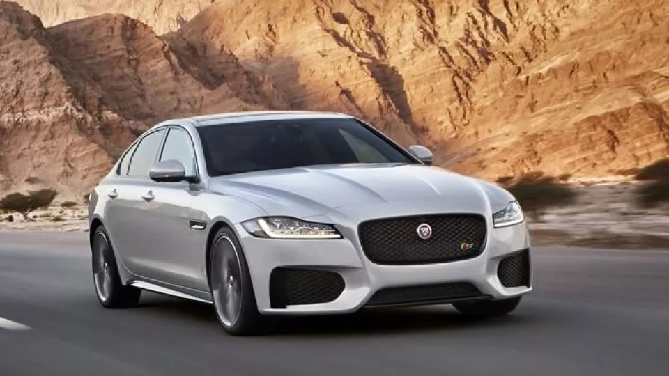 Jaguar XF