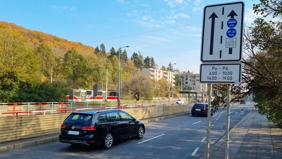 Autobusový pruh, Plzeňská