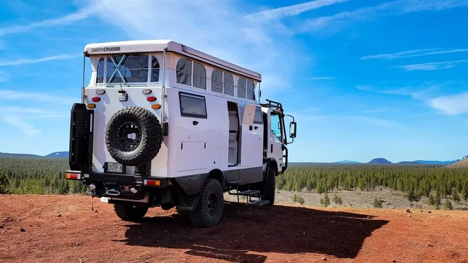 Isuzu EarthCruiser