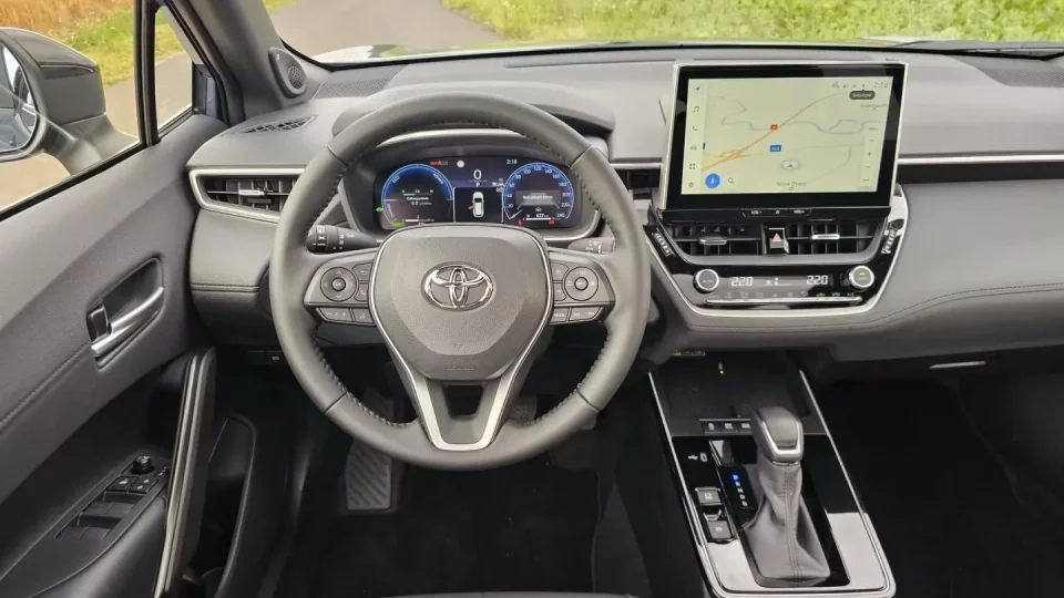 Toyota Corolla Cross po faceliftu (2025)