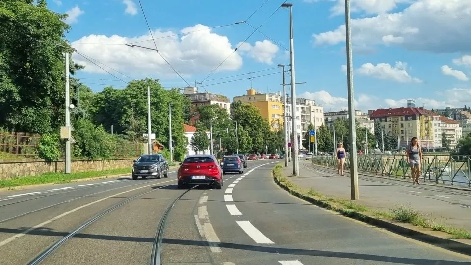 Cyklopruh na podolském nábřeží