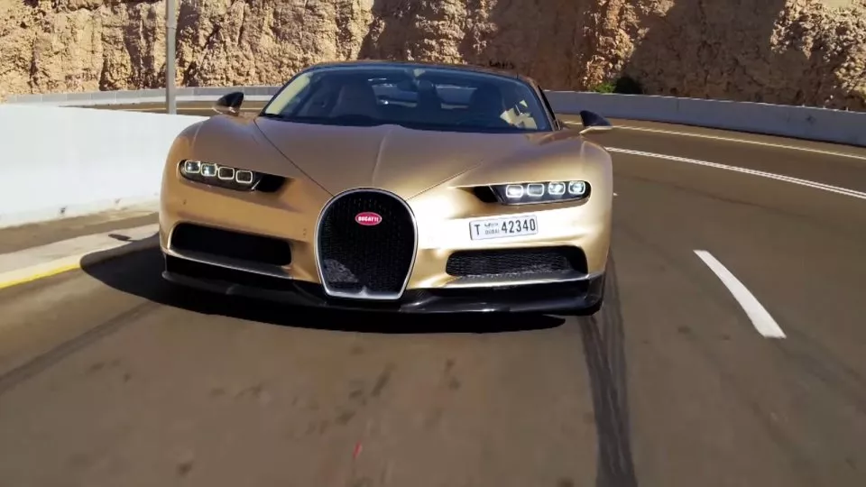 Britský Top Gear otestoval Bugatti Chiron.