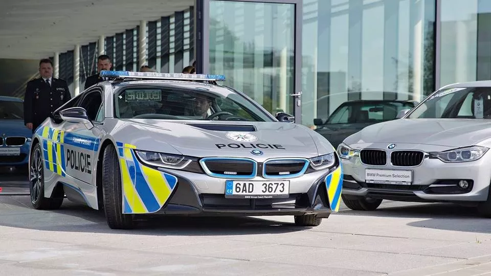 BMW i8 pro Policii ČR - Obrázek 12