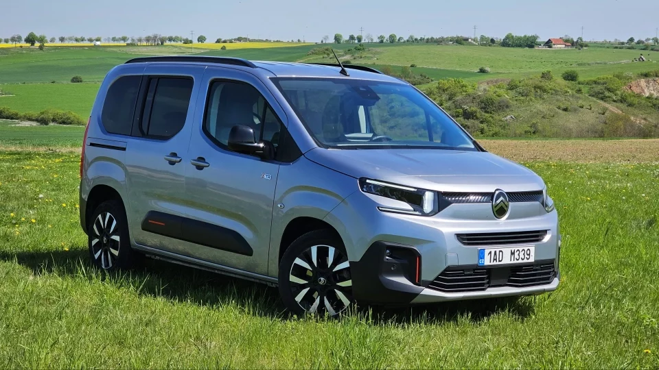 Citroën Berlingo 1.5 BlueHDI AT8