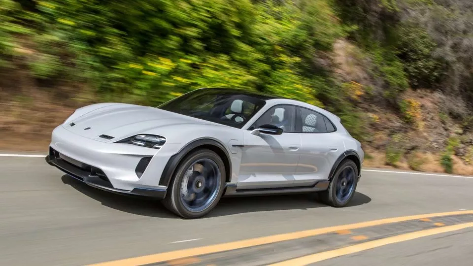 Porsche Mission E Cross Turismo