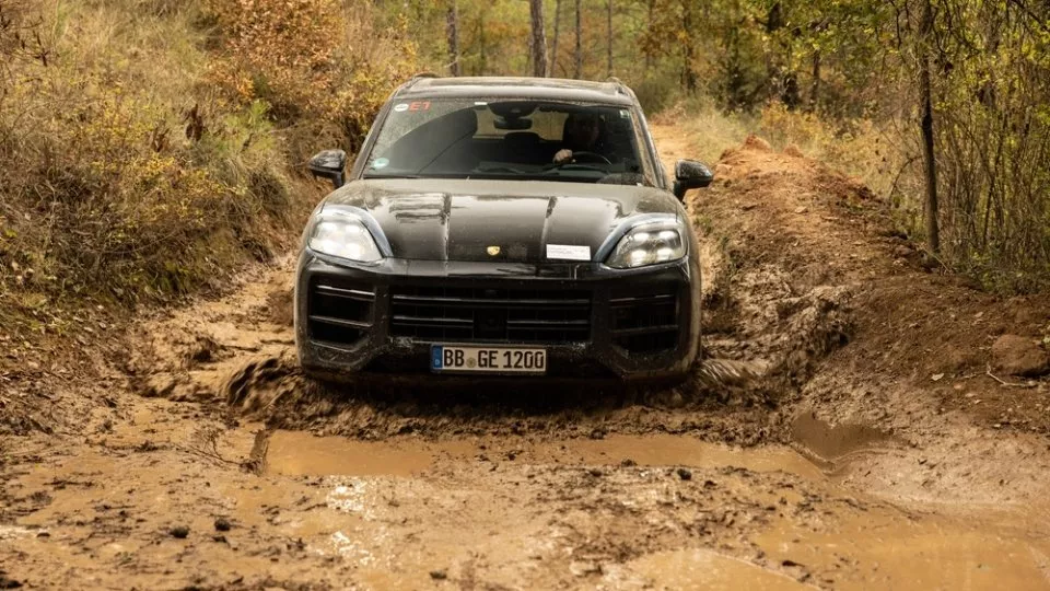 Testování Porsche Cayenne