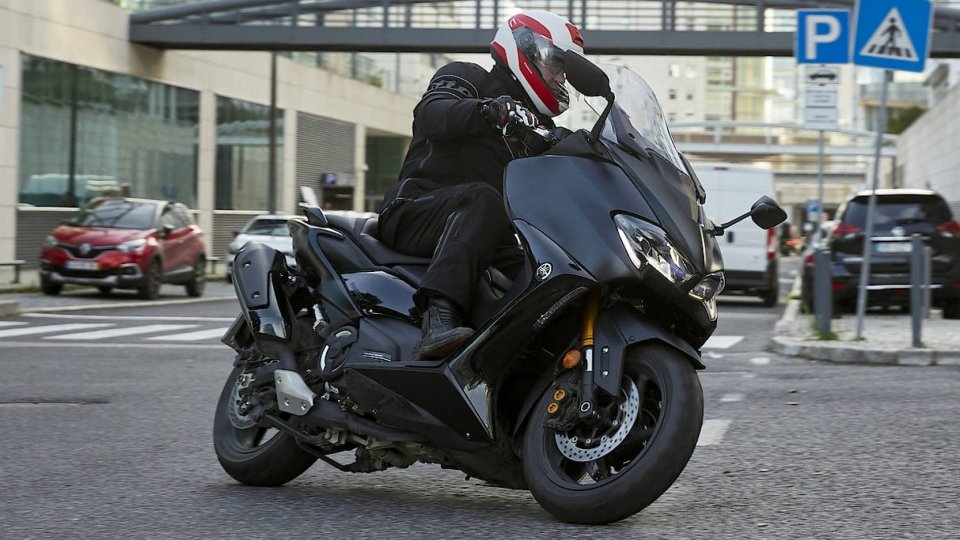 Yamaha TMAX 560