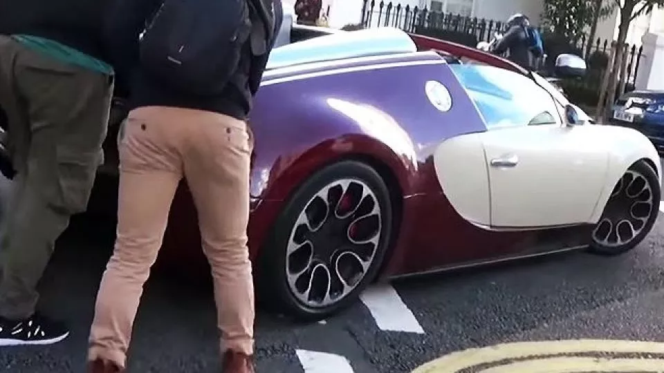 Bugatti Veyron porucha