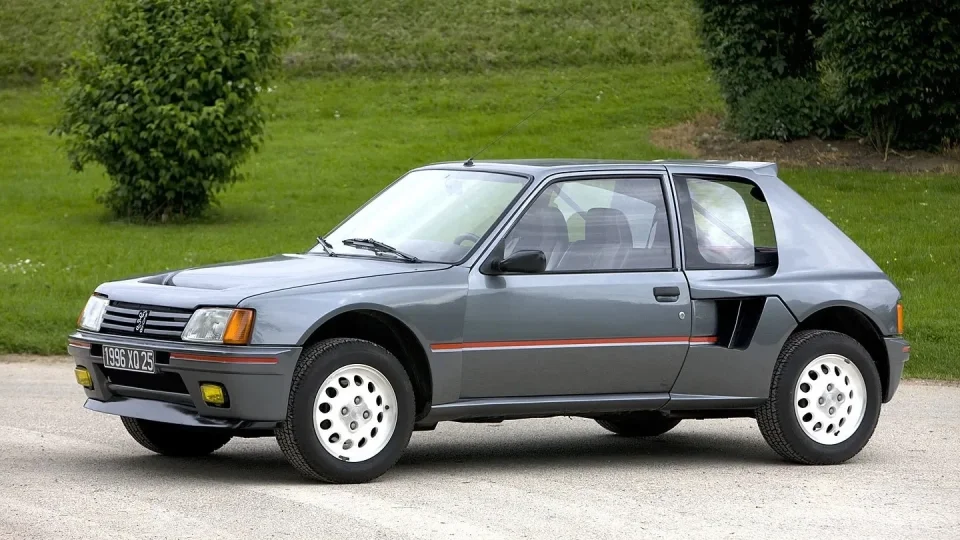 Peugeot 205 T16