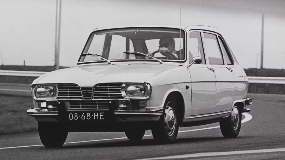 Renault 16