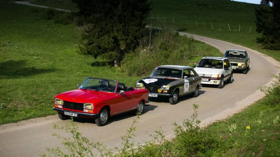 Peugeot sraz historických vozů