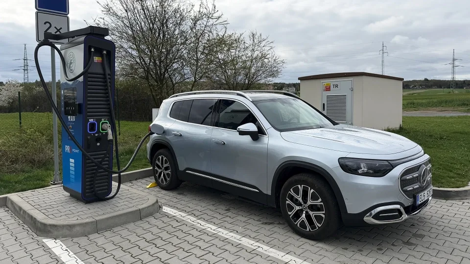 Mercedes-Benz GLB 350 4Matic s technologií EQ