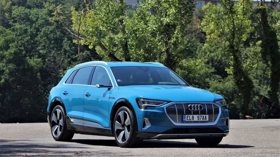 Audi e-tron