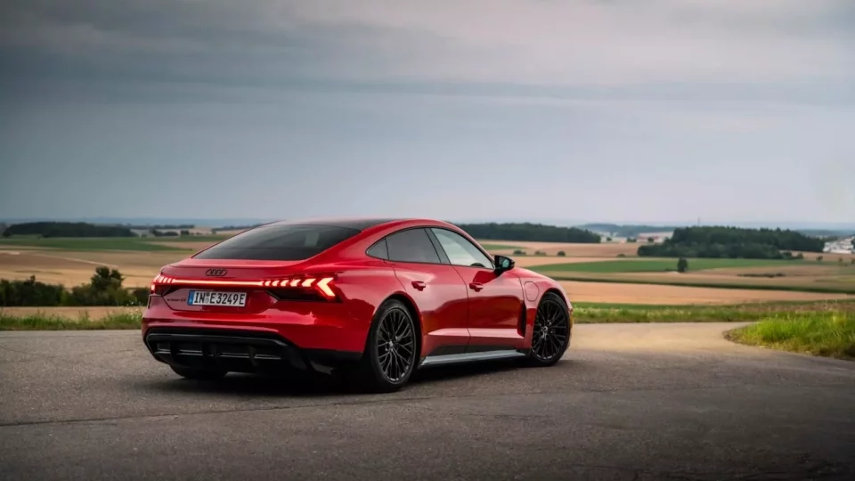 Audi e-tron GT quattro