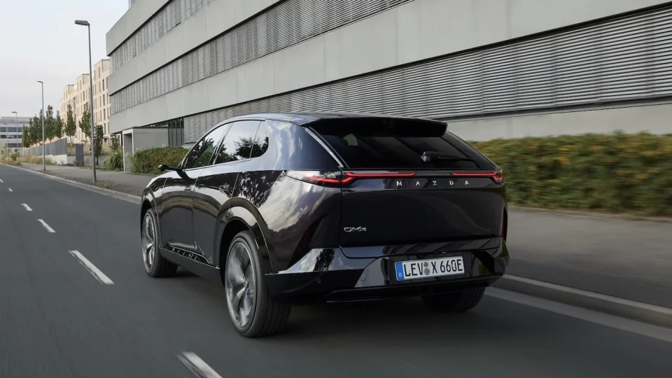Mazda CX-6e