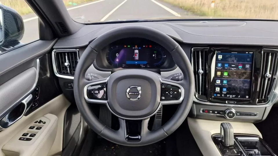 Volvo V90 T8 AWD Recharge