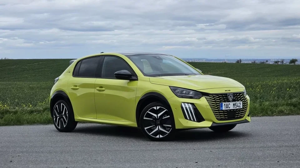 Peugeot 208