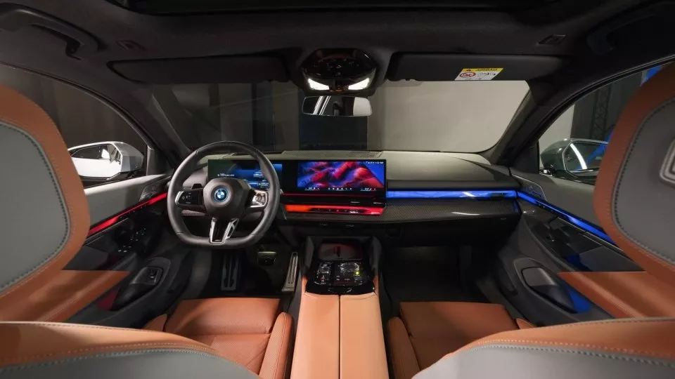 BMW i5