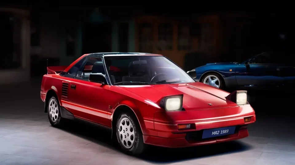 Toyota MR2