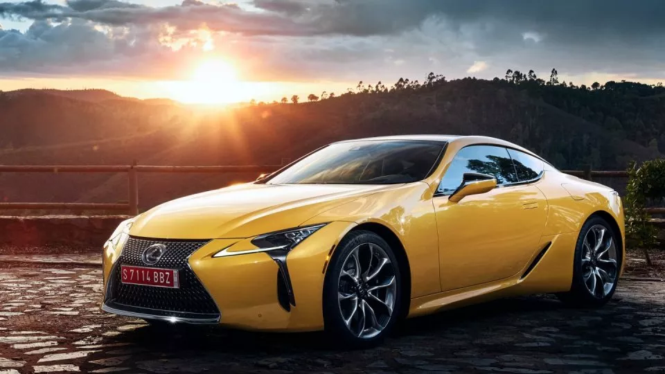 Lexus LC Yellow Edition