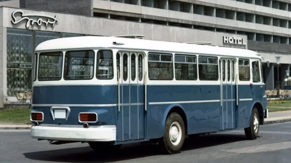 Ikarus 620