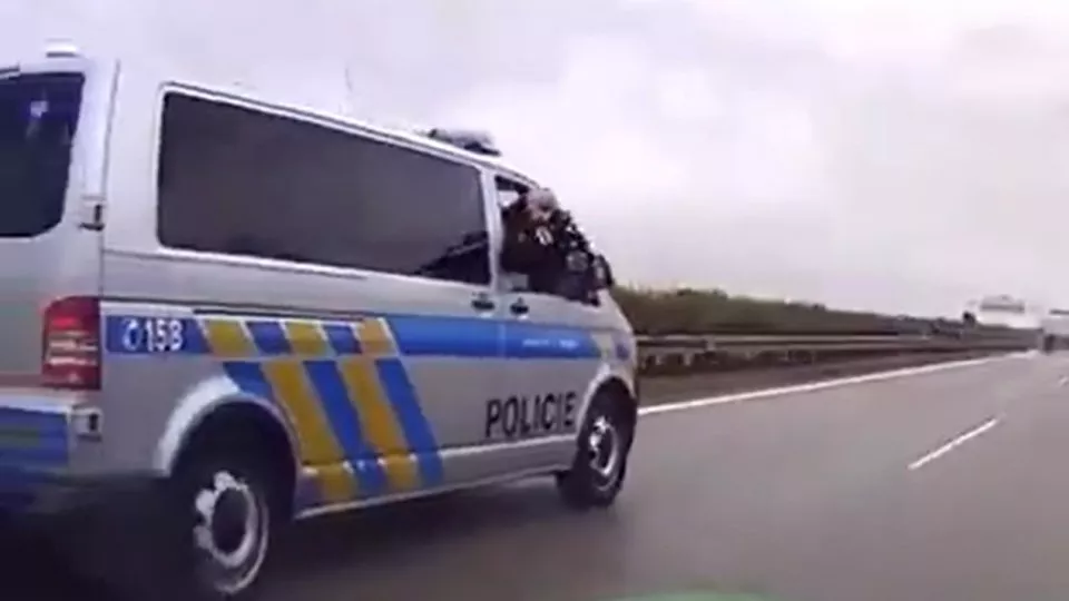 zbraň policie