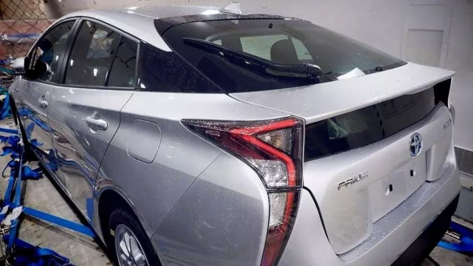 Toyora Prius 2016