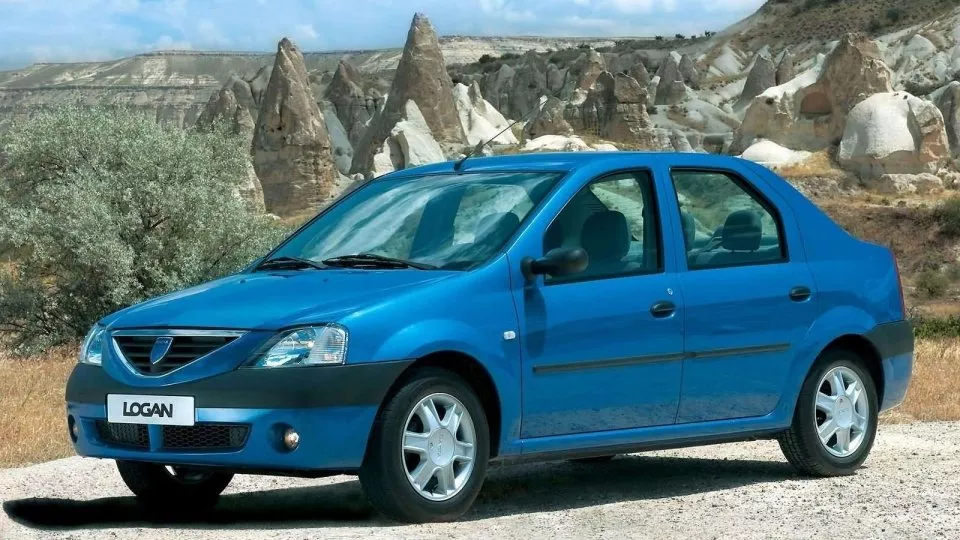 Dacia Logan 2004