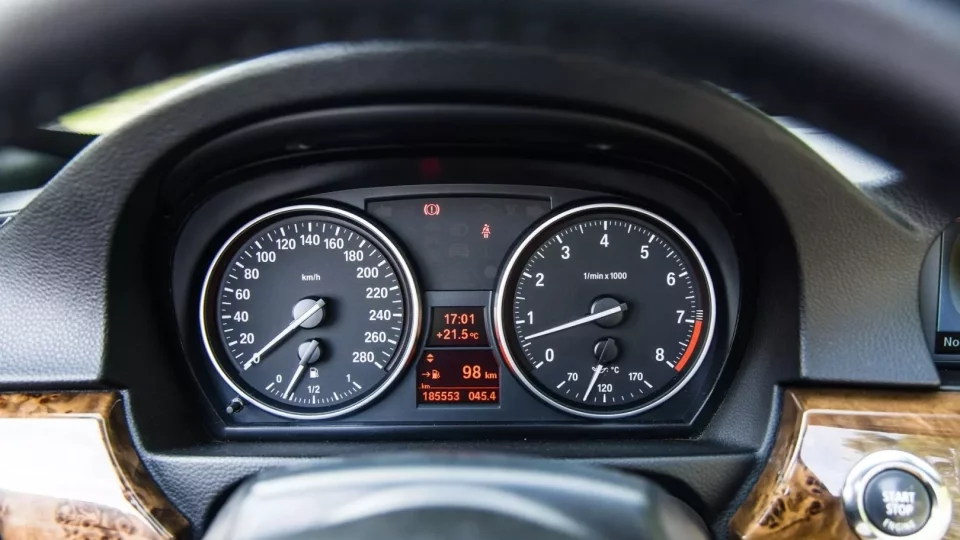 BMW 330i Convertible E93