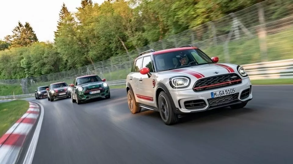 MINI Countryman vs. MINI Clubman