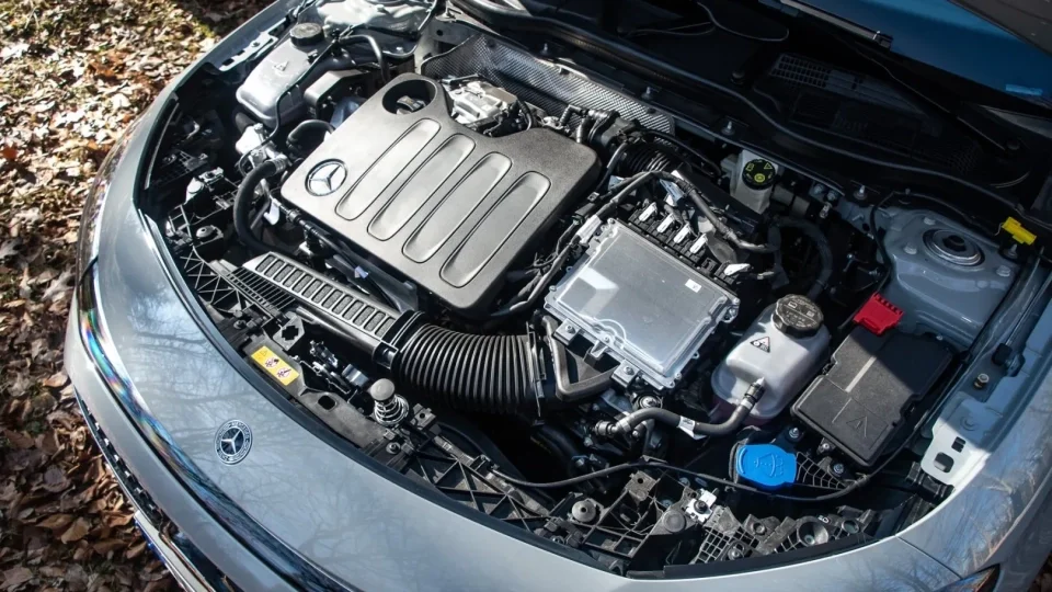 Test Mercedes-Benz CLA hybrid
