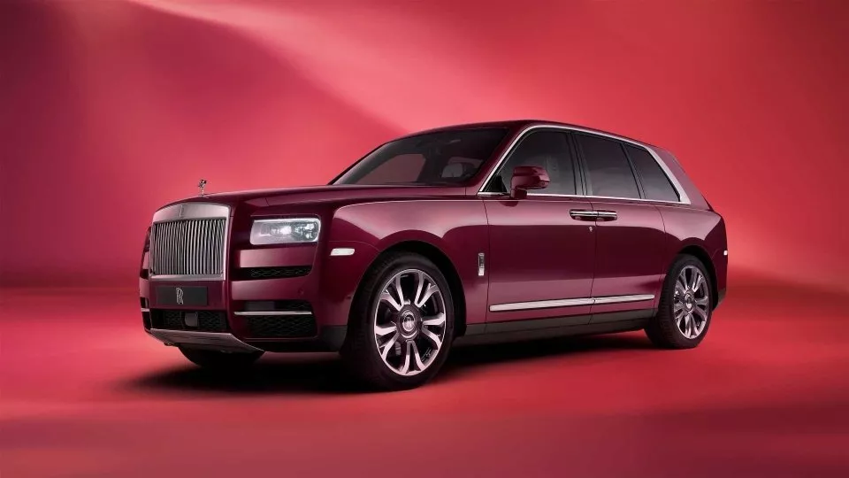 Rolls-Royce Cullinan Belle Wildberry