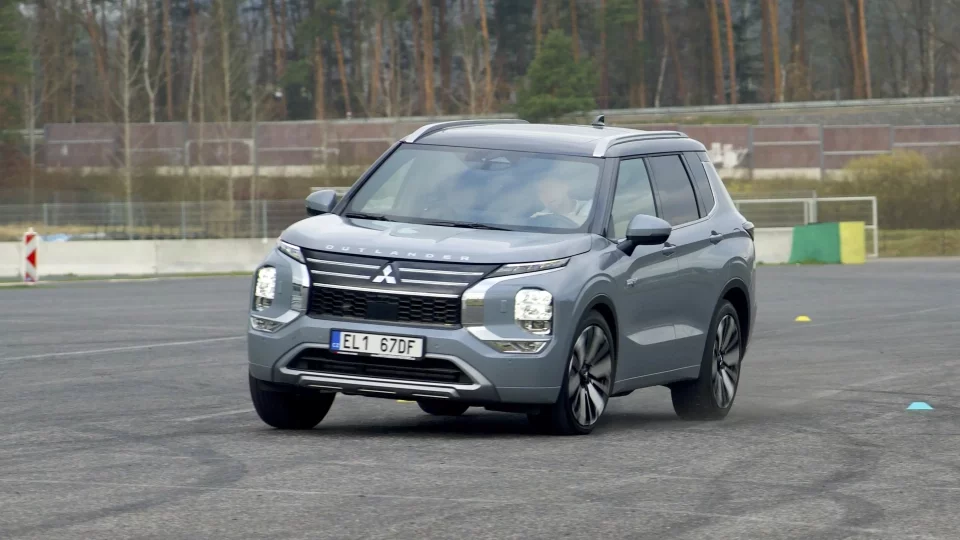 Mitsubishi Outlander PHEV