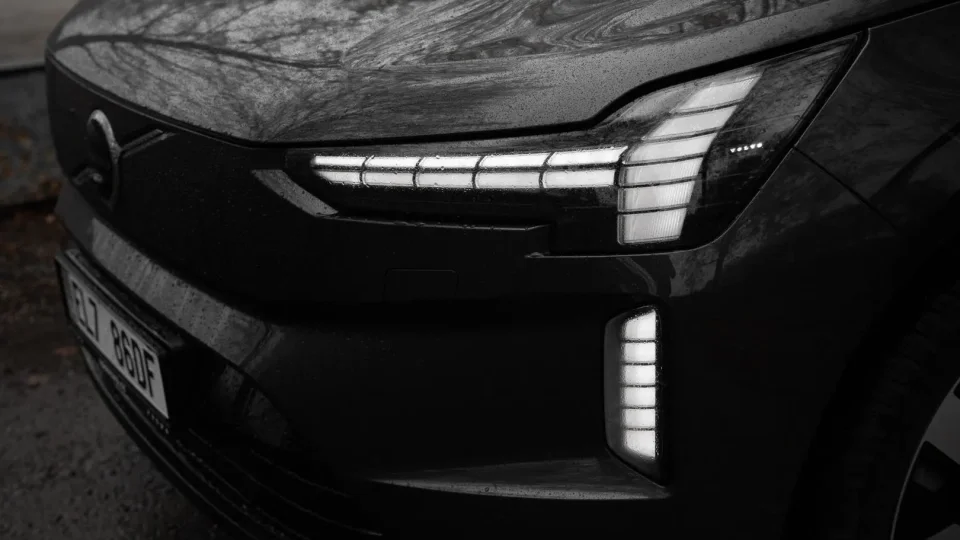 Volvo EX90 Performance