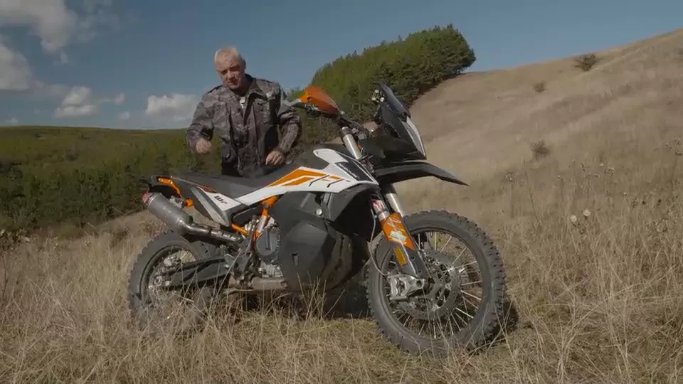 Sršeň a KTM 790 Adventure R