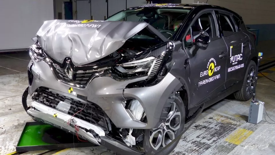 Renault Captur crash test